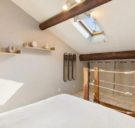 Duplex Au Coeur Du Vieil Antibes, Le Jamesy